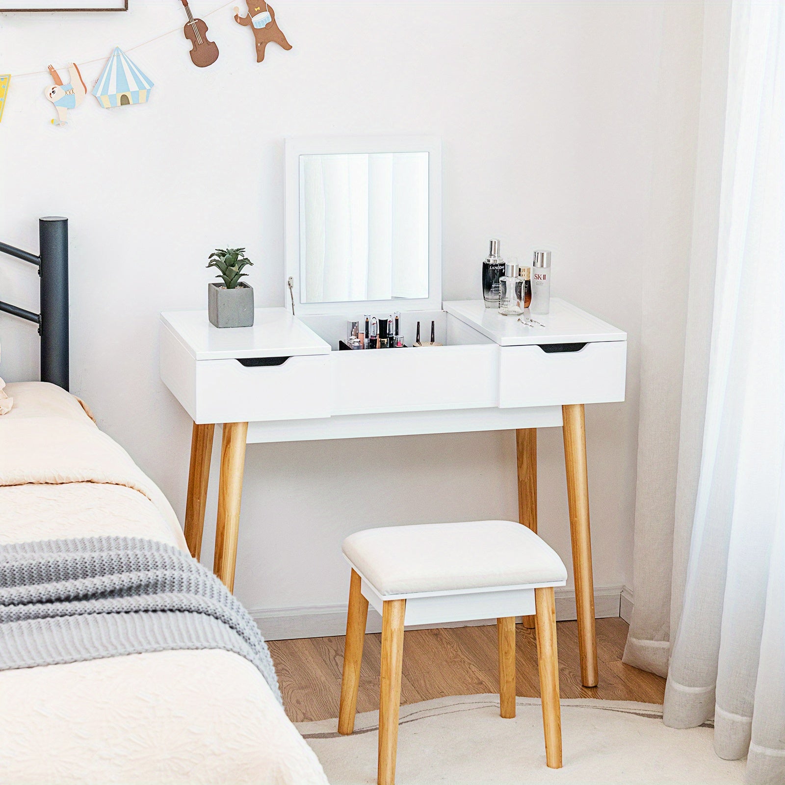 LIFEZEAL Vanity Table Set w\u002F Flip Top Mirror Drawers 9 Dividers Makeup Writing Desk White